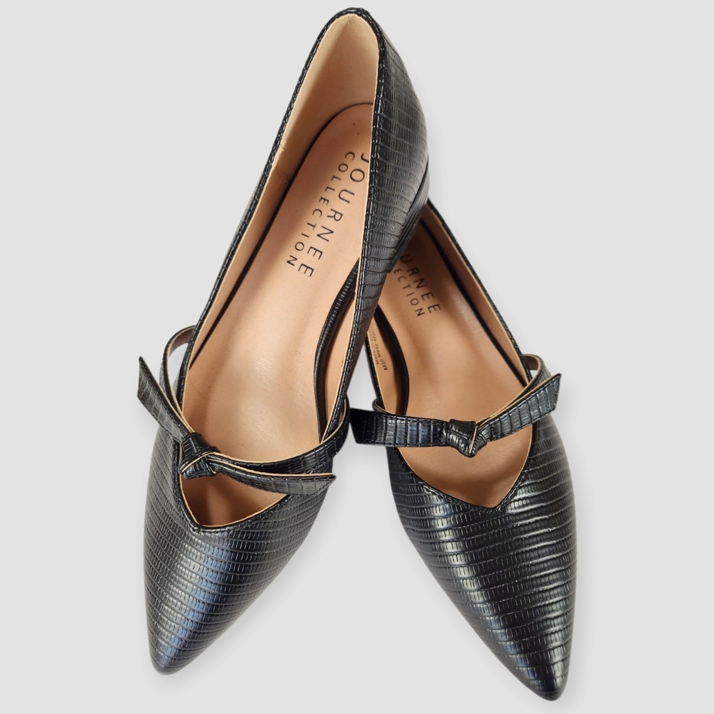 Journee Collection Cait Career Mary Jane Pointed Toe Flat Size 5.5